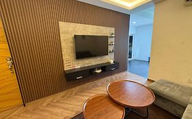 Ujang Guest House